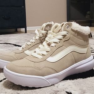 Vans® Range EXP Vansguard Women's Water-Resistant Suede High-Top Size 6.5